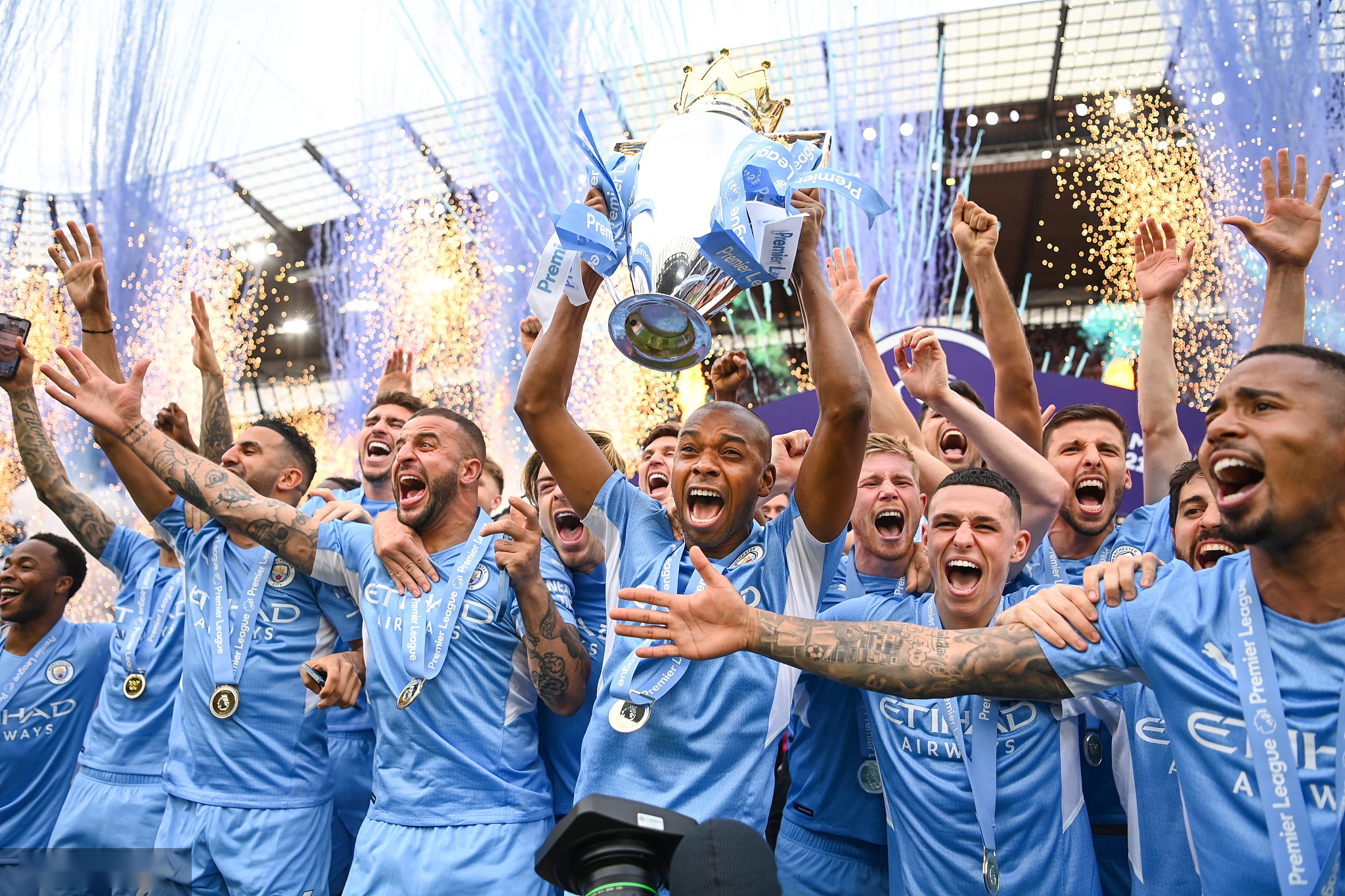 夠將自我懷 夠將自我懷